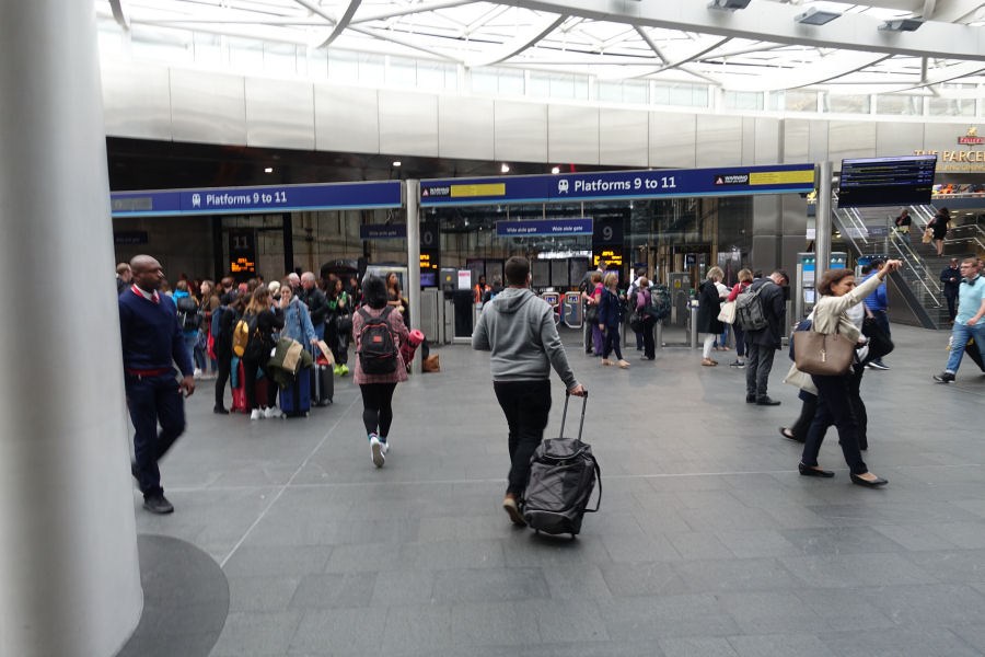 011 Harry Potter Platform 9 and three-fourths at Kings Cross